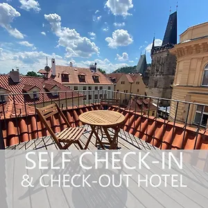 Aparthotel Charles Bridge & By Sivek, Prague